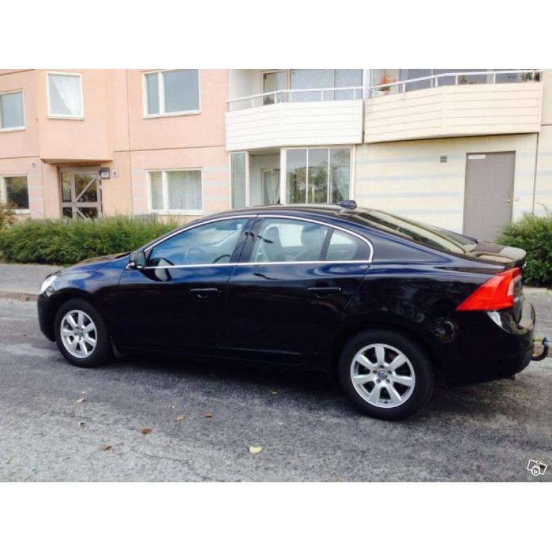 Volvo S60 D5 205hk DRIVe SUMMUM dragk nybes -12