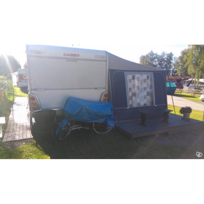 Husvagn uppställd på Filsbäcks camping